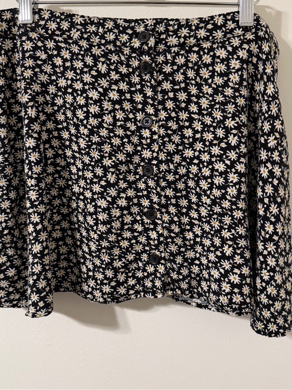Forever 21 Black Daisy Print Mini Skirt